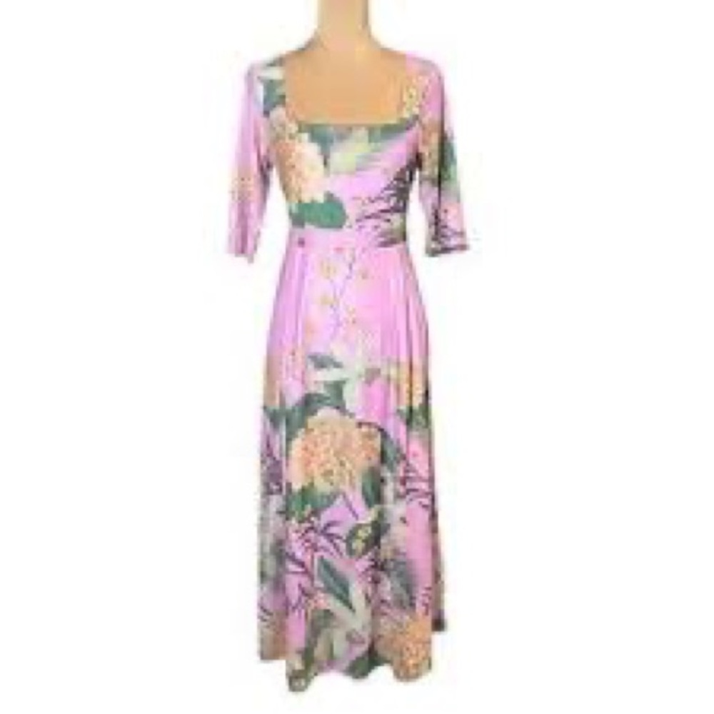 Chic Floral Midi Dress in Pink and Green
